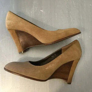 Donald J Pliner Heather Camel Tan Suede Leather Wedge Heel Pumps Size 9.5 M